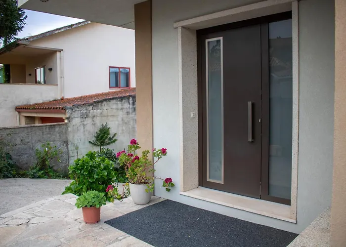 Lubians 庞特维德拉